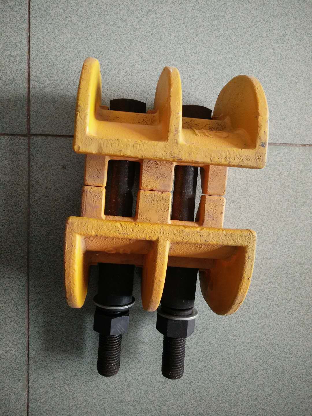 中铁十一局三公司成贵铺架项目钢轨急救器